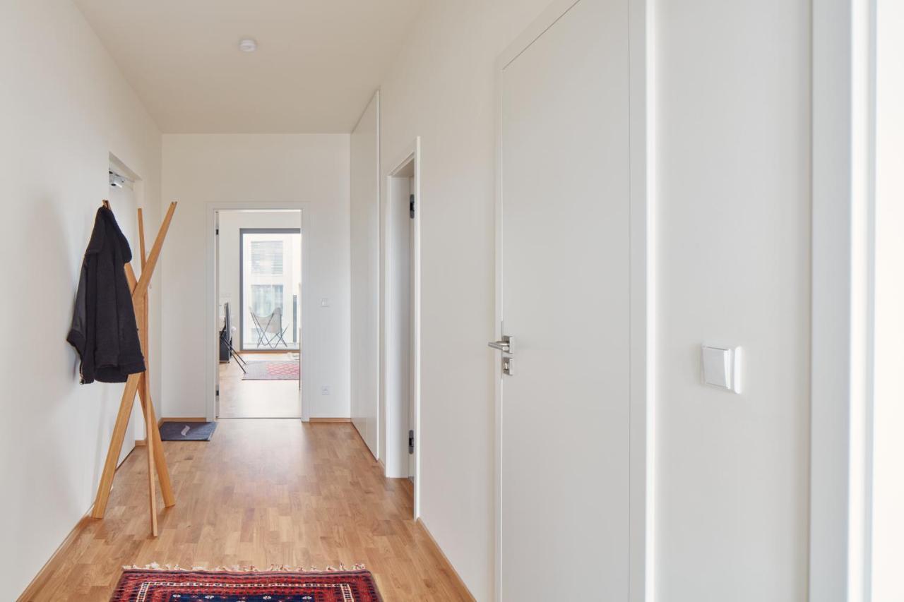 Prague Days - Designer Condo - Trendy Neighborhood Экстерьер фото