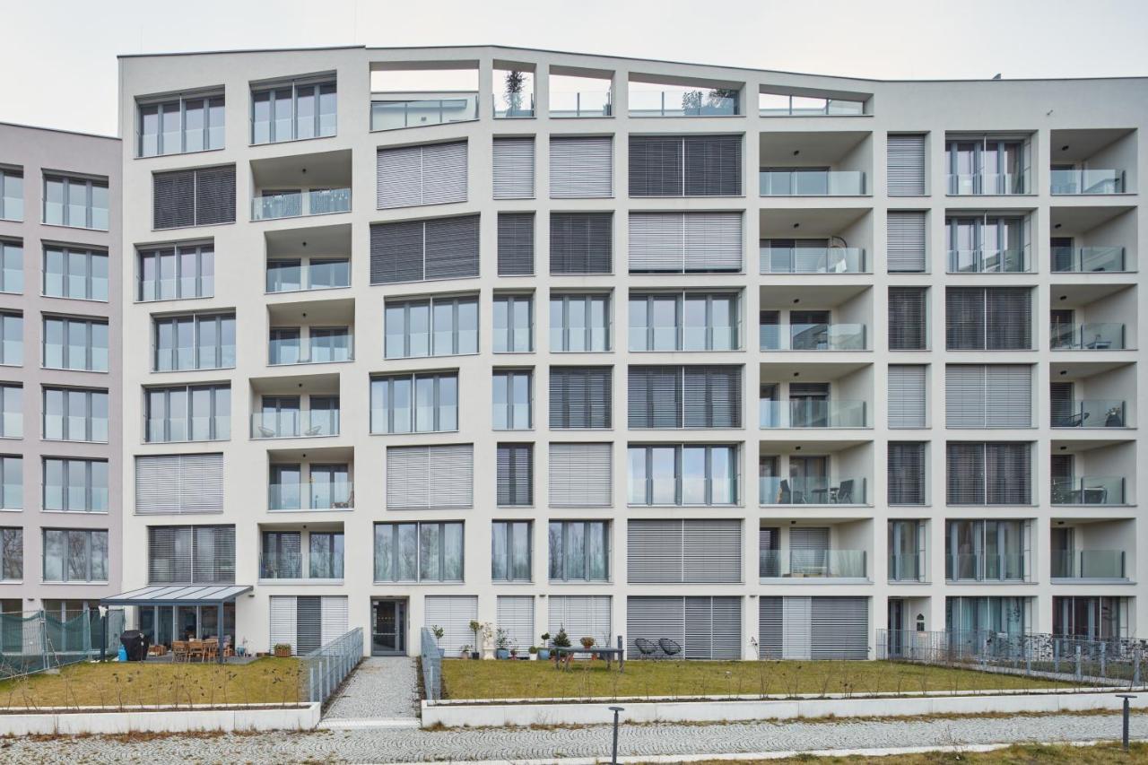Prague Days - Designer Condo - Trendy Neighborhood Экстерьер фото